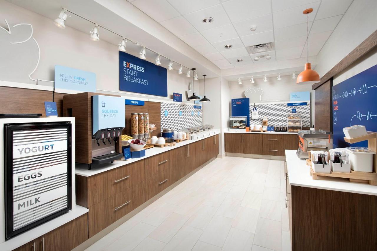Holiday Inn Express & Suites Lexington By Ihg Luaran gambar