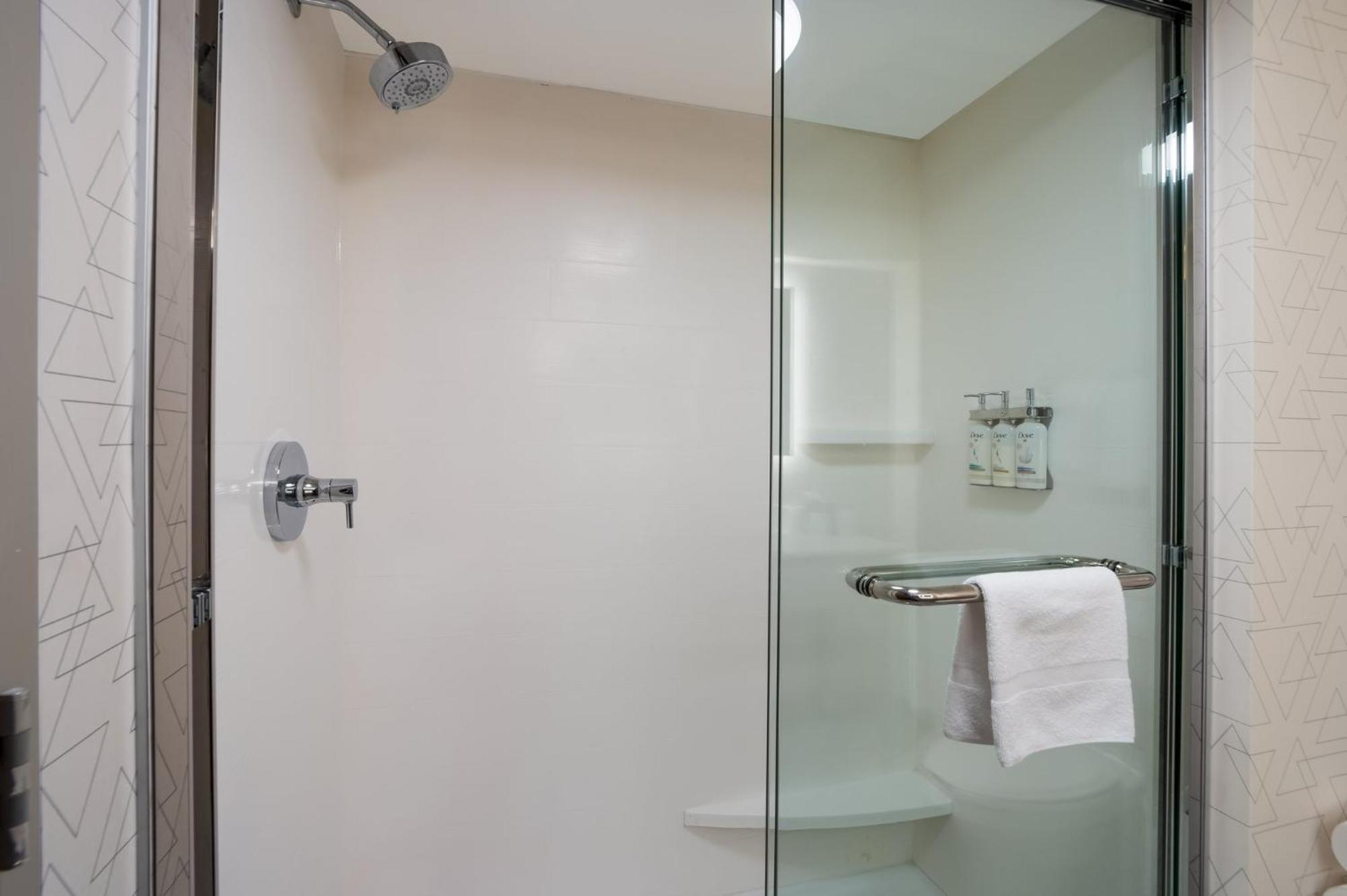 Holiday Inn Express & Suites Lexington By Ihg Luaran gambar