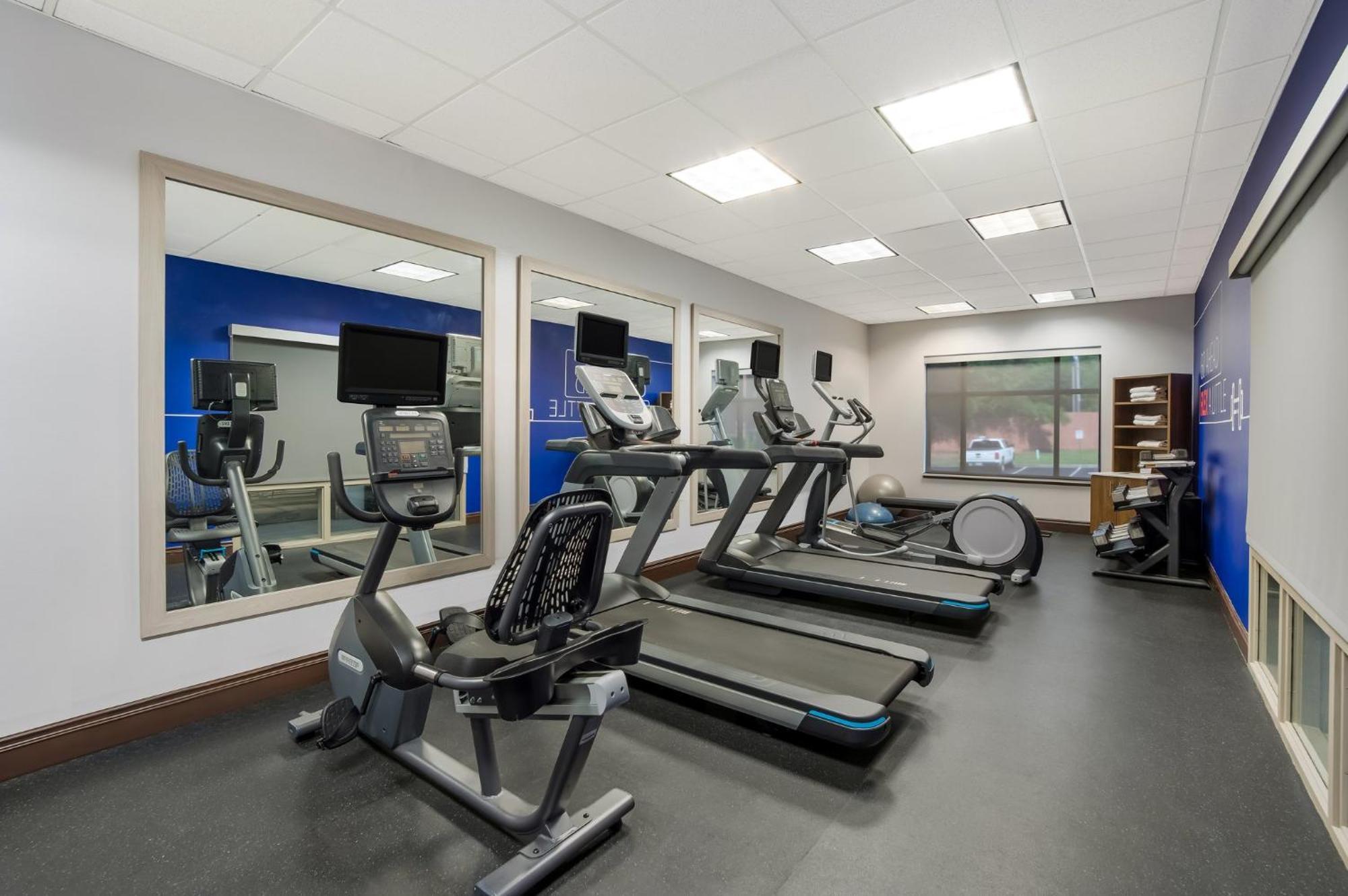 Holiday Inn Express & Suites Lexington By Ihg Luaran gambar