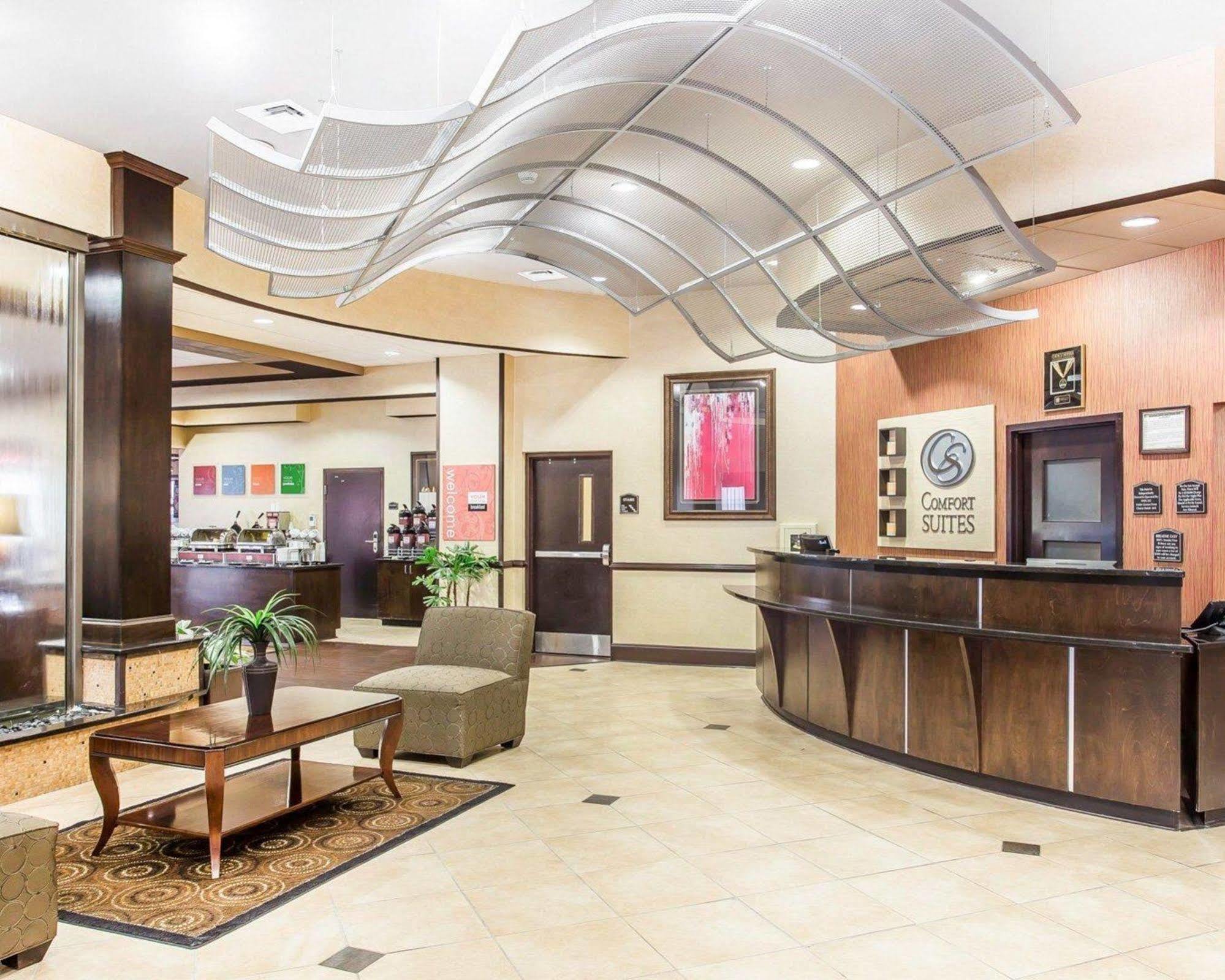 Holiday Inn Express & Suites Lexington By Ihg Luaran gambar